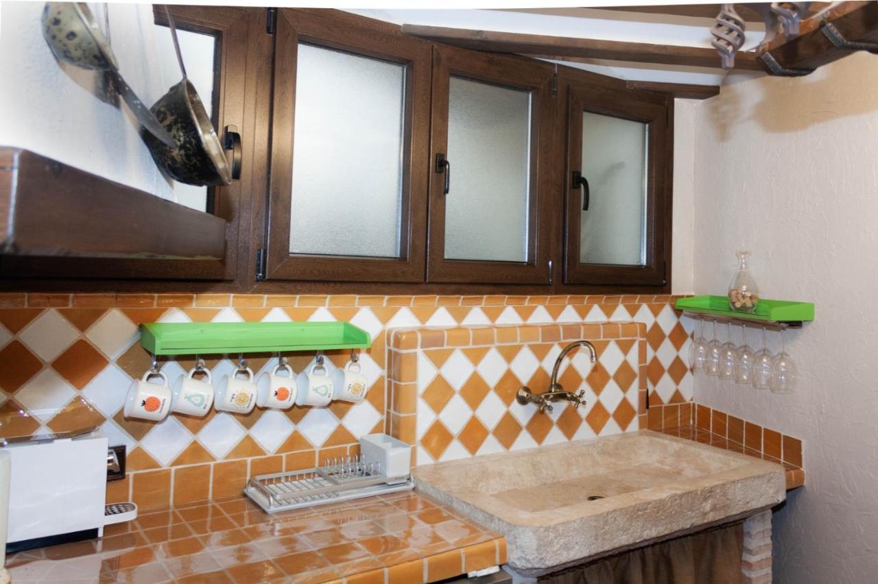 Casa Rural La Bodega, Ofrece Cata De Vino Gratis Horche Buitenkant foto