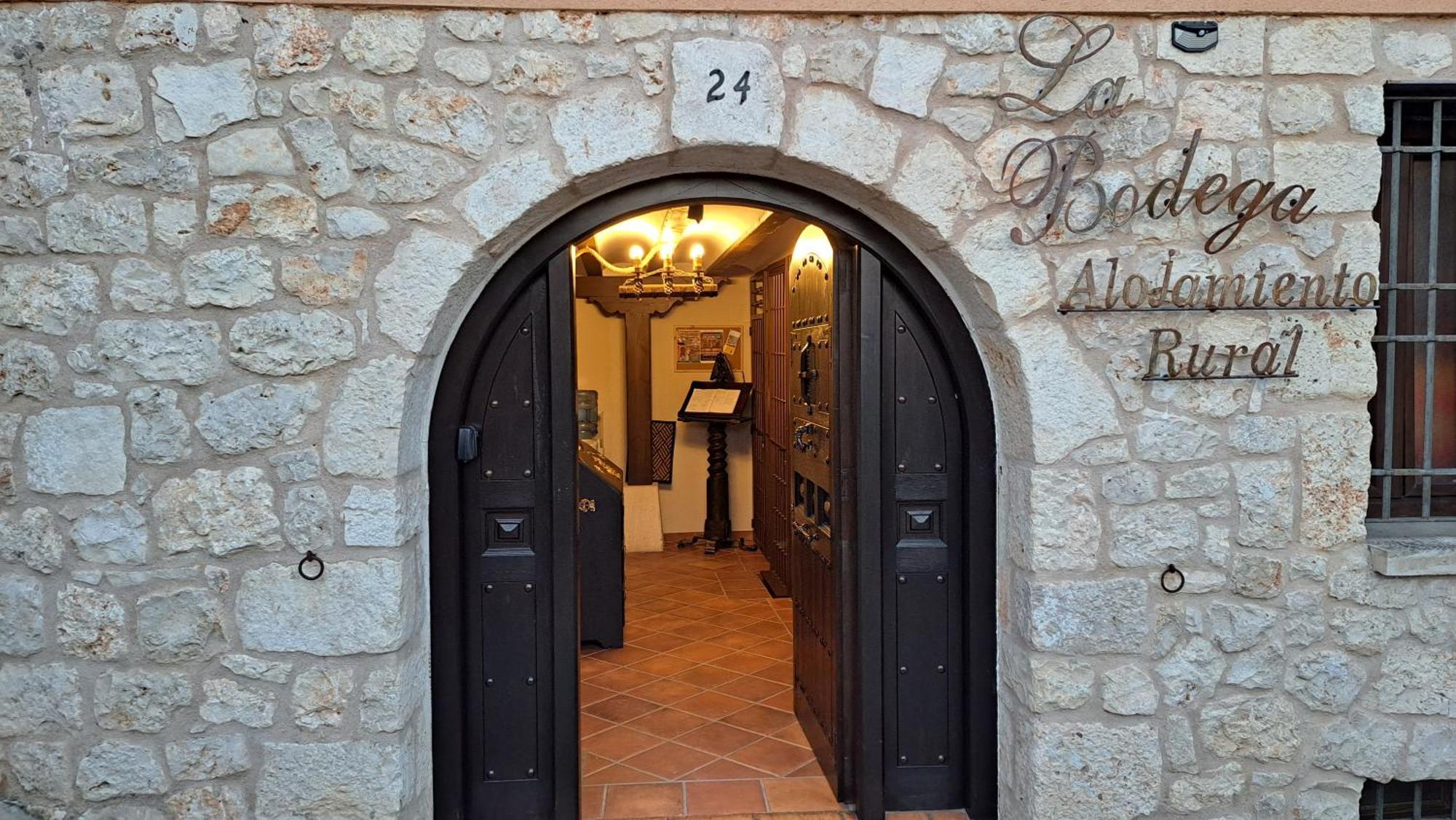 Casa Rural La Bodega, Ofrece Cata De Vino Gratis Horche Buitenkant foto