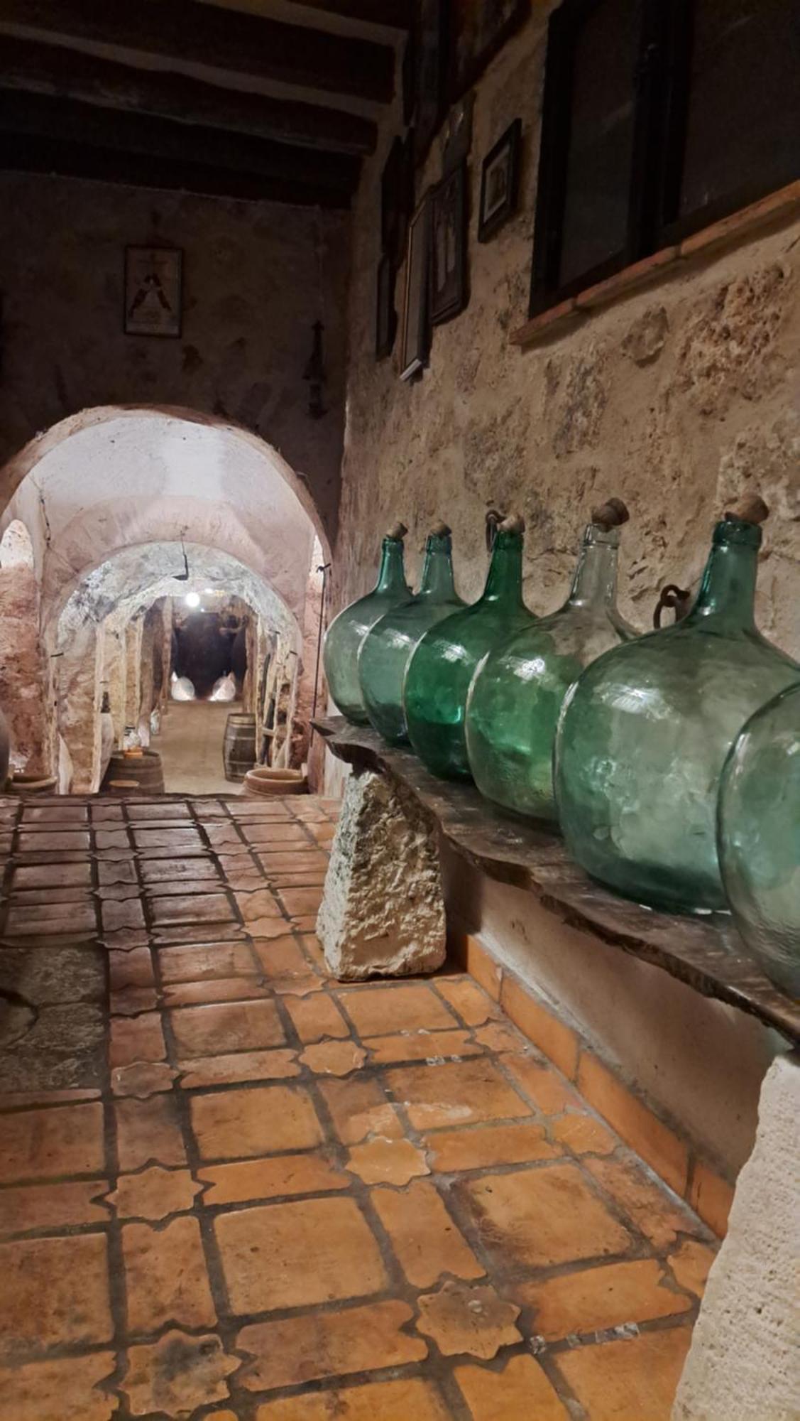 Casa Rural La Bodega, Ofrece Cata De Vino Gratis Horche Buitenkant foto